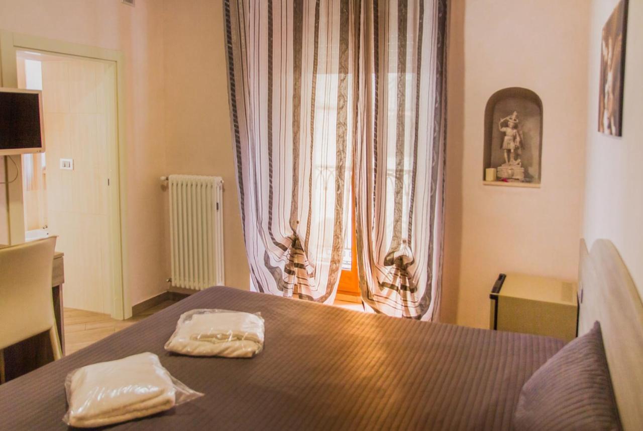 Rooms Gli Arcangeli - Affitti Brevi Italia Монте-Сант'Анджело Экстерьер фото