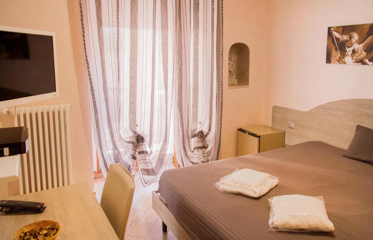 Rooms Gli Arcangeli - Affitti Brevi Italia Монте-Сант'Анджело Экстерьер фото