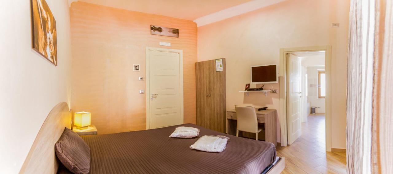 Rooms Gli Arcangeli - Affitti Brevi Italia Монте-Сант'Анджело Экстерьер фото