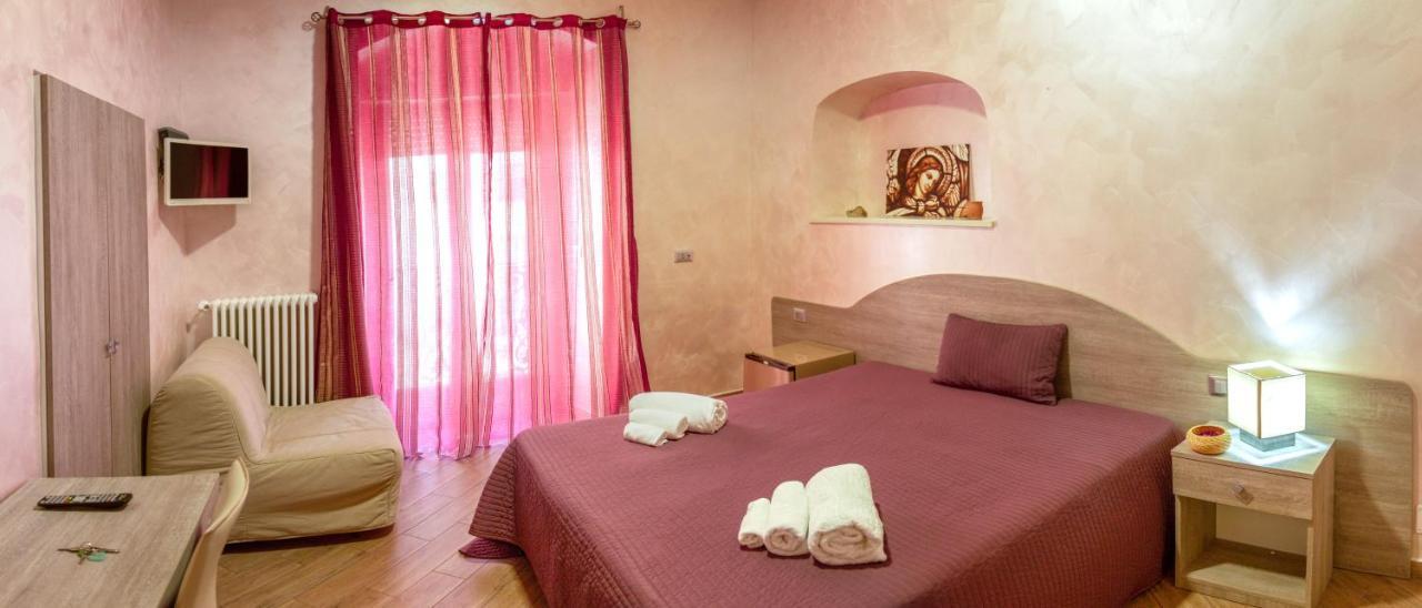 Rooms Gli Arcangeli - Affitti Brevi Italia Монте-Сант'Анджело Экстерьер фото